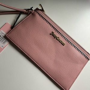 Juicy couture Wristlet